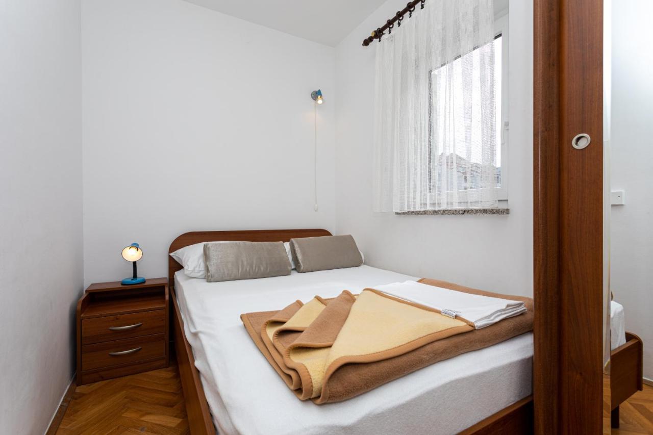 Apartments Crnekovic II Popa Dorcica Baska  Exterior photo