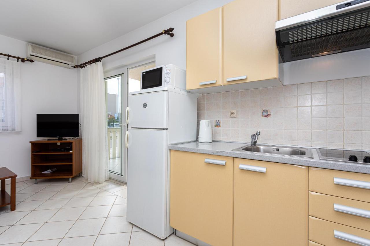 Apartments Crnekovic II Popa Dorcica Baska  Exterior photo