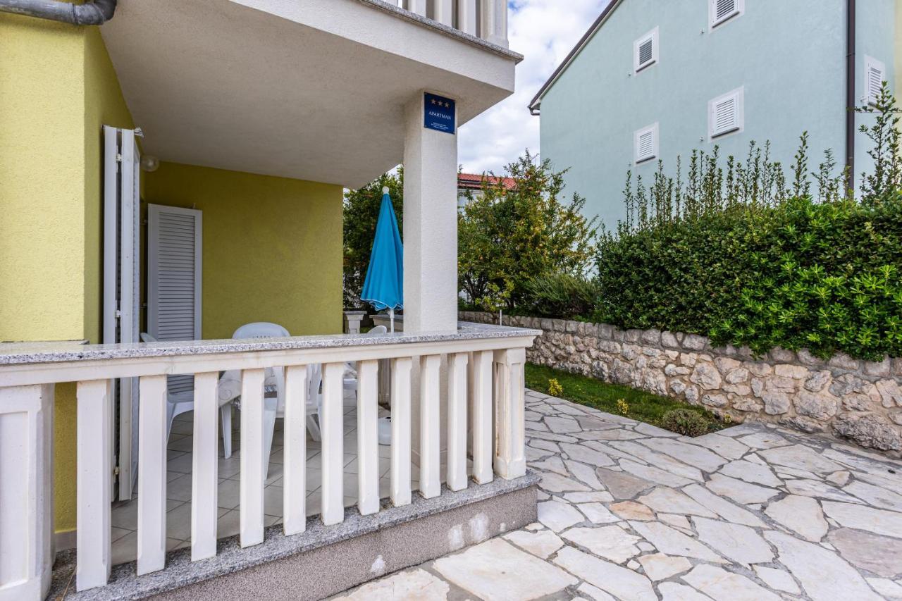 Apartments Crnekovic II Popa Dorcica Baska  Exterior photo