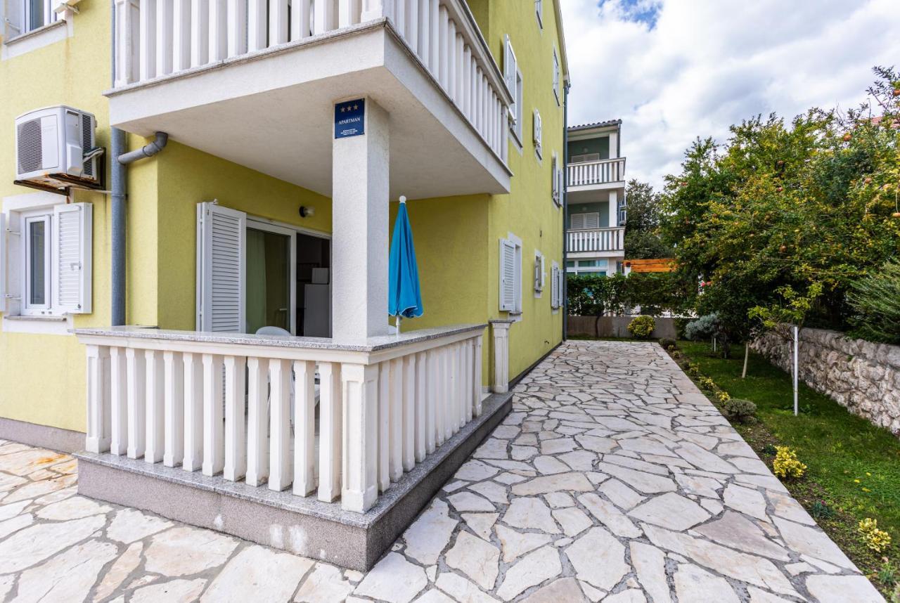 Apartments Crnekovic II Popa Dorcica Baska  Exterior photo