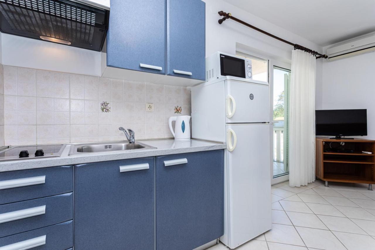 Apartments Crnekovic II Popa Dorcica Baska  Exterior photo