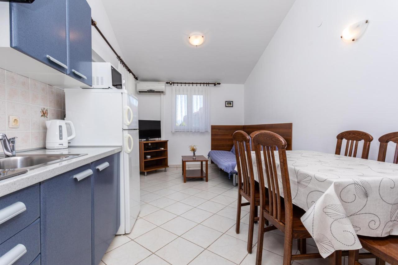 Apartments Crnekovic II Popa Dorcica Baska  Exterior photo